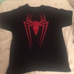 Black tee with red spider